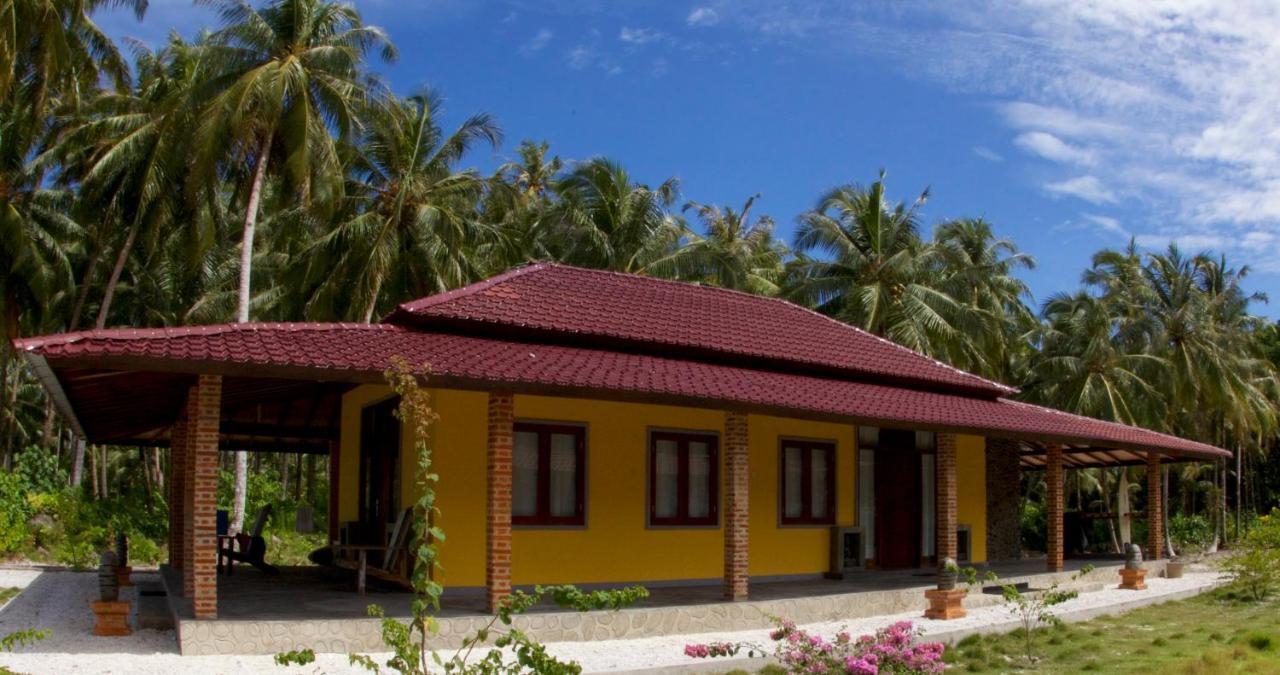 Puri Asu Resort Palau Asu Szoba fotó